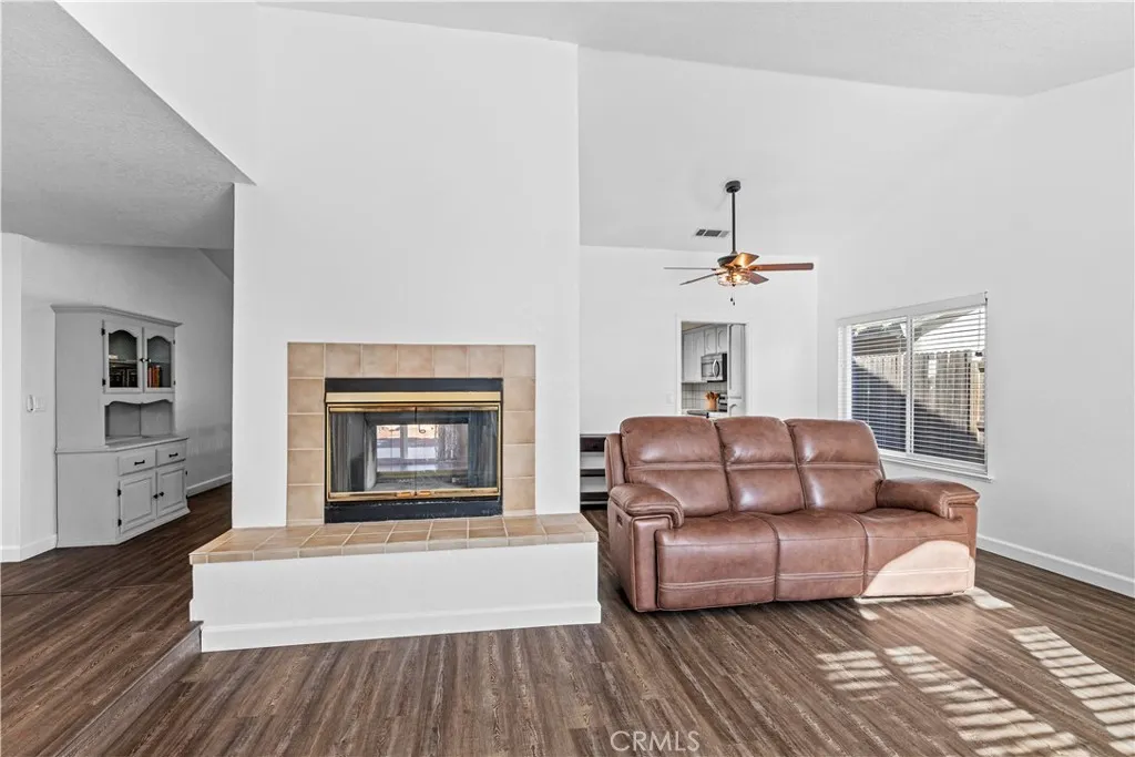 Merced, California 95348, United States, 3 Bedrooms Bedrooms, ,2 BathroomsBathrooms,Residential,Active,215097