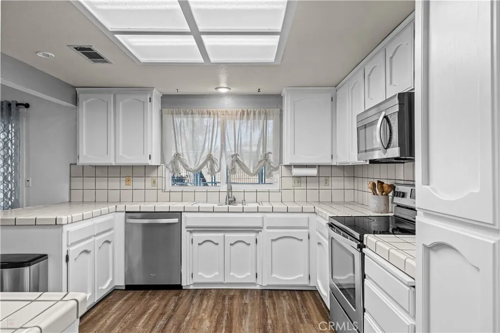 Merced, California 95348, United States, 3 Bedrooms Bedrooms, ,2 BathroomsBathrooms,Residential,Active,215097