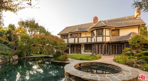 Photo of 4456 Vanceboro Court, Woodland Hills, CA 91364 (MLS # 25614849)