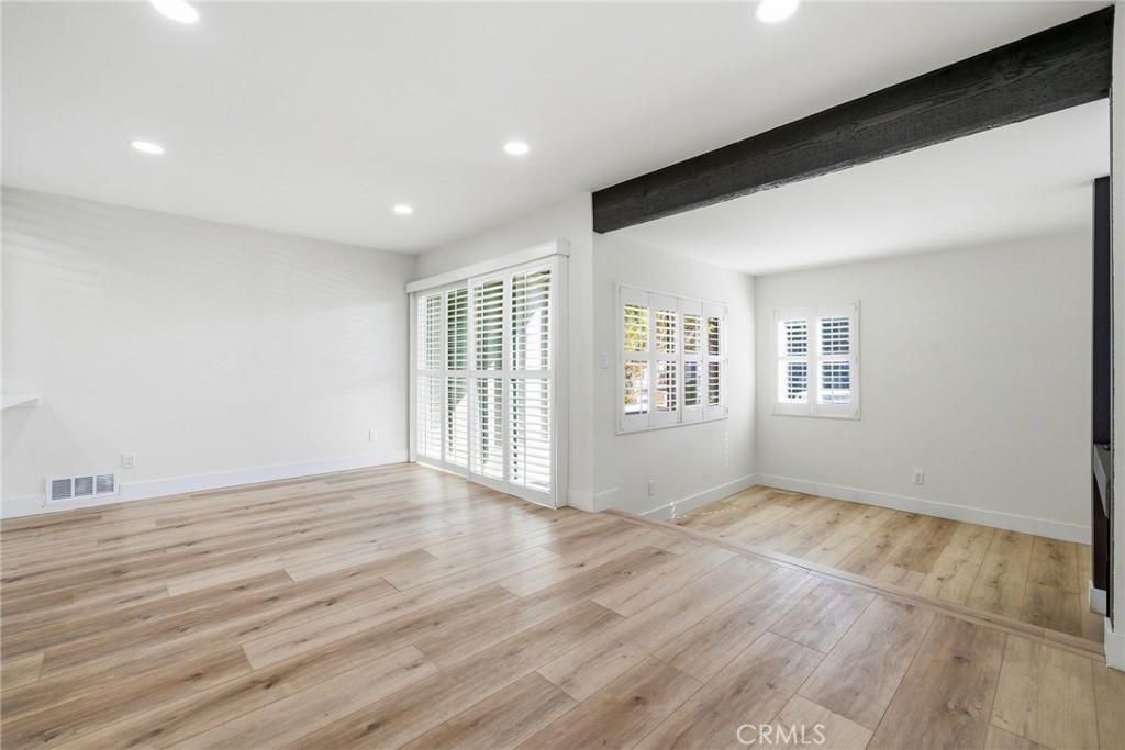 16852 Pacific Coast Highway 104