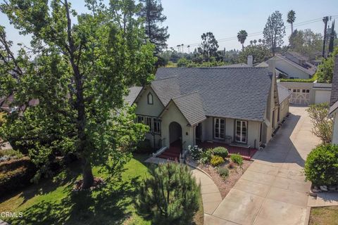 Photo of 143 N Lincoln Place, Monrovia, CA 91016 (MLS # P1-26676)