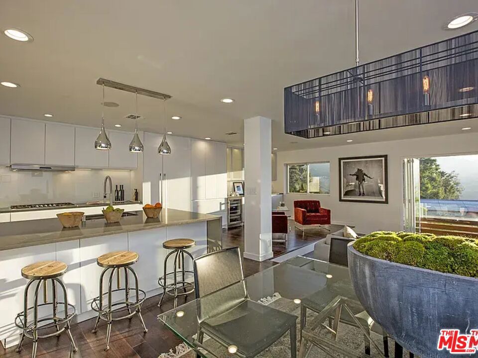 Properties 3 3319 Charleston Way