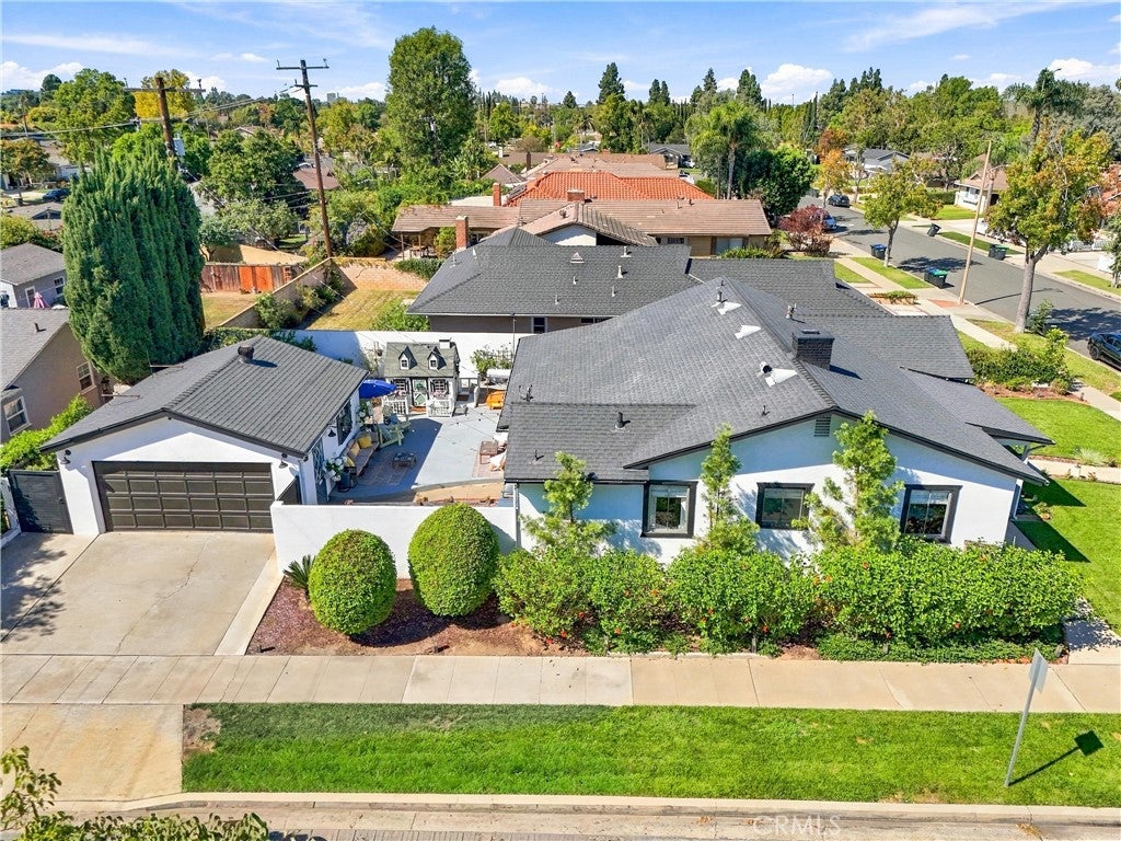 1426 E Sycamore