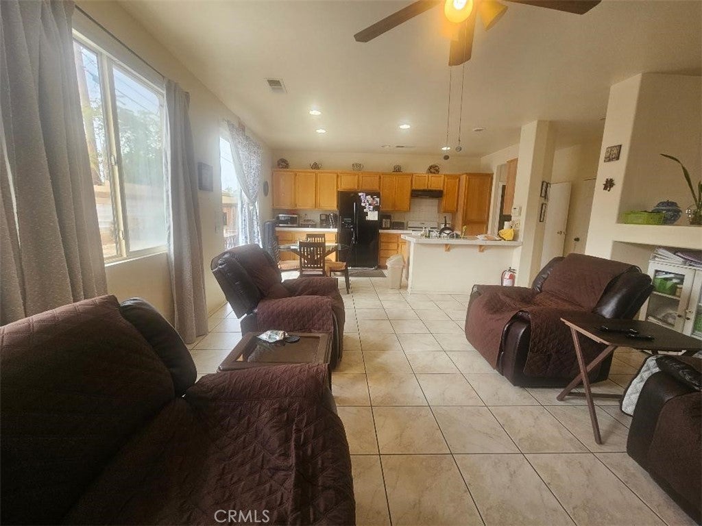 38719 37th E
