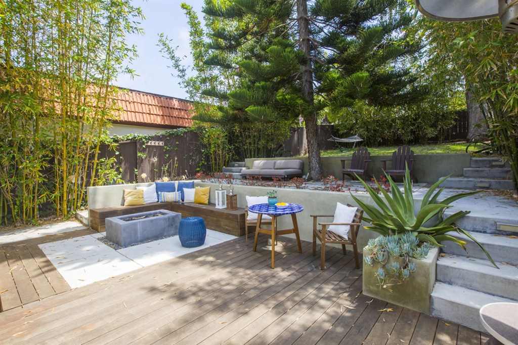 This is it! West of 5, walk to the beach, large yard, no HOA. This unique home has been tastefully remodeled from top to bottom. Hardscape and landscape in back and front yard have been completely redone w Indonesian teak wood deck, built-in bench & gas fire pit. Front patio added & plumbed for fountain. New wide plank oak floors, new heater, new water heater, fresh paint throughout, new washer/dryer, new refrigerator, & all new fixtures. Travertine master bath. Large yard perfect for entertaining! Neighborhoods: Leucadia Equipment: Dryer,Garage Door Opener, Range/Oven, Washer Other Fees: 0 Sewer: Sewer Connected Topography: GSL