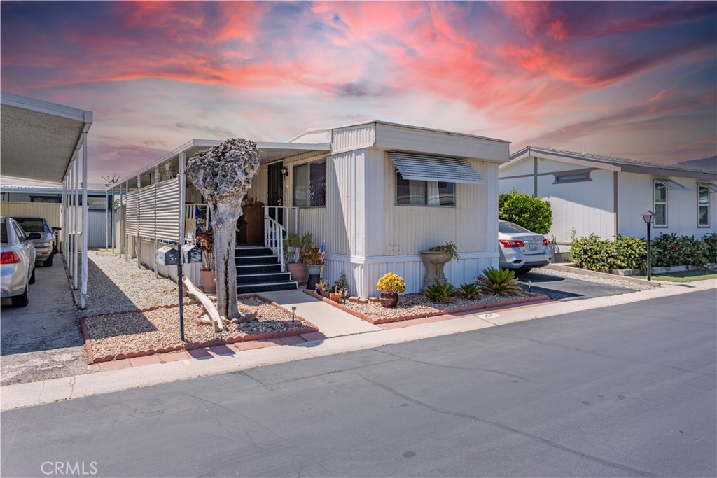 Photo 1 of 29 — 575 S Lyon Avenue 161, Hemet, CA 92543