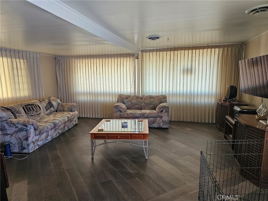 Safari Park (33493) - Manufactured In Park