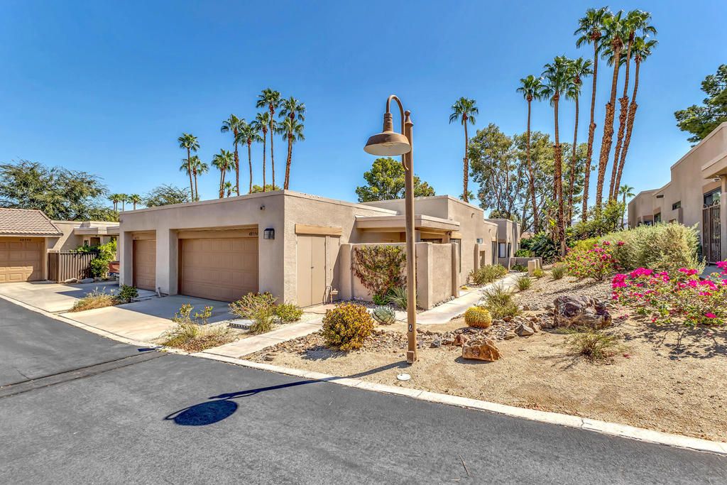 Photo of 48594 Oakwood Way, Palm Desert, CA 92260 (MLS # 219135463DA)