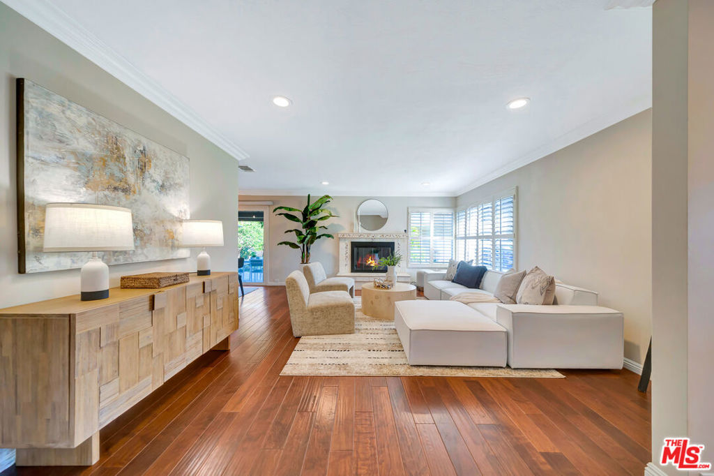 4520 Commonwealth Circle