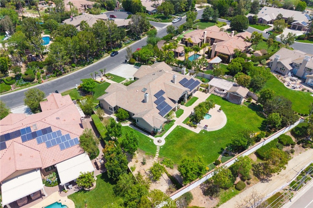 6810 Sycamore Glen