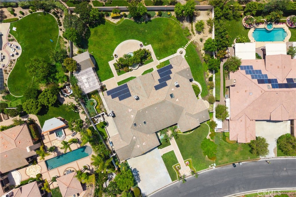 6810 Sycamore Glen