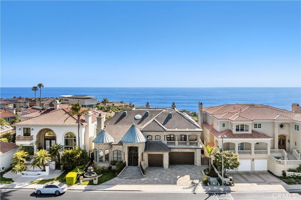 Photo of 31701 Isle Vista Vis, Laguna Niguel, CA 92677 (MLS # OC26105015)