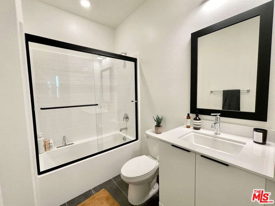 Fivepoint Valencia - Residential