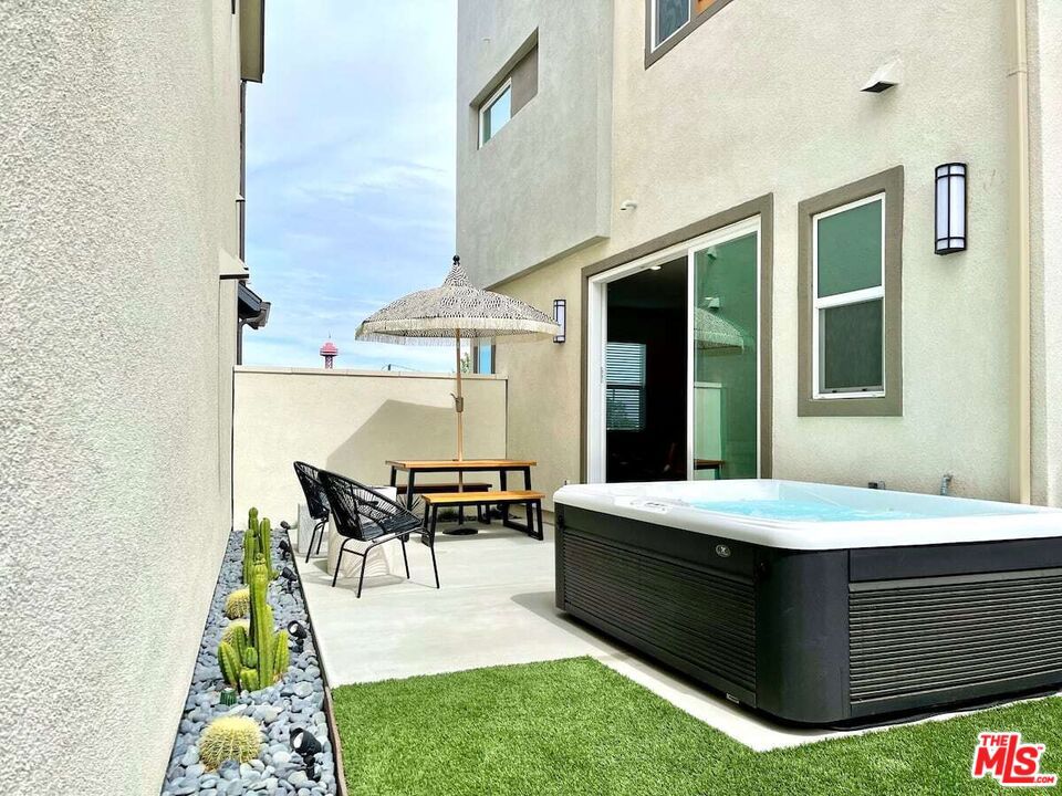 Fivepoint Valencia - Residential