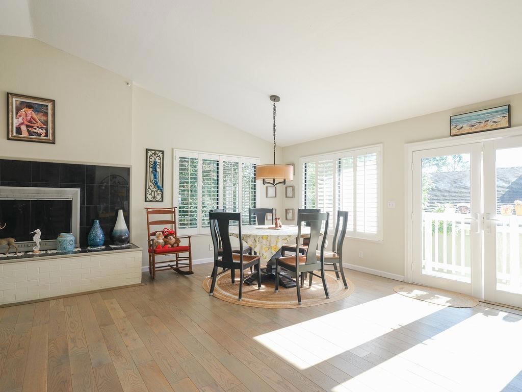 355 Avenue Portola
