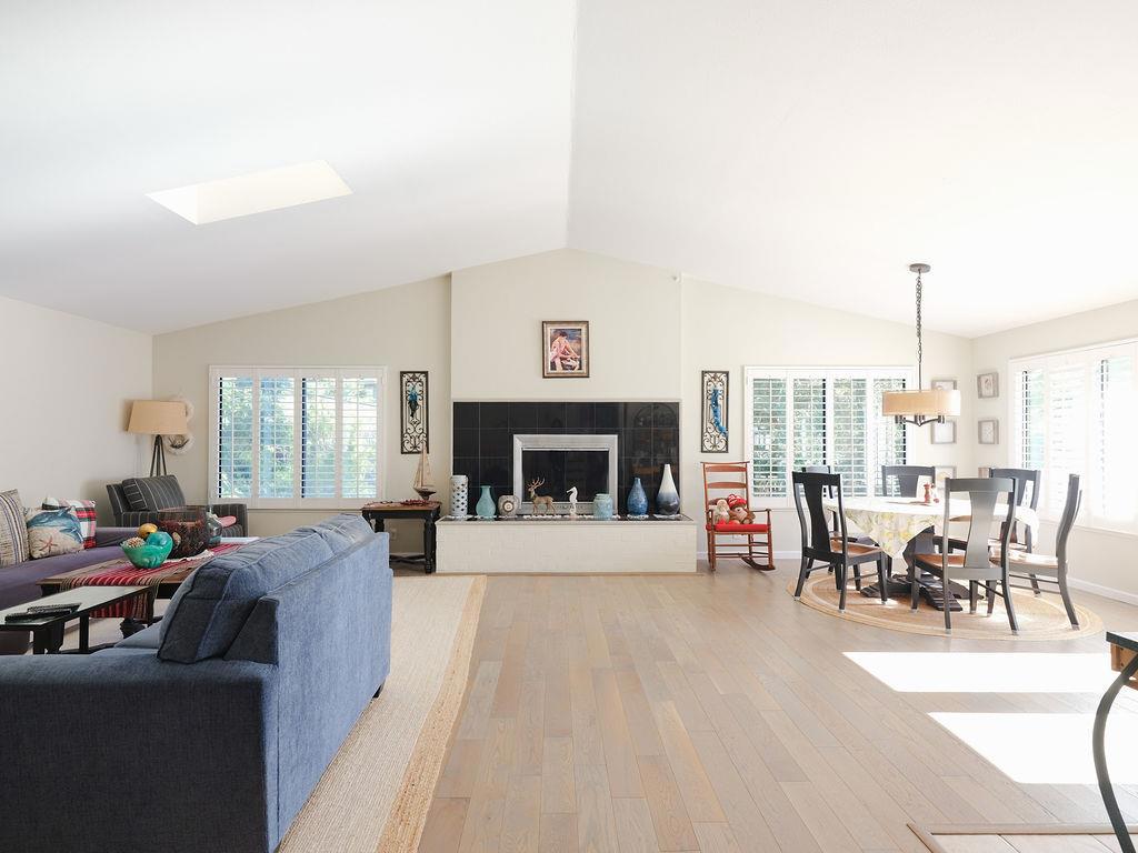 355 Avenue Portola