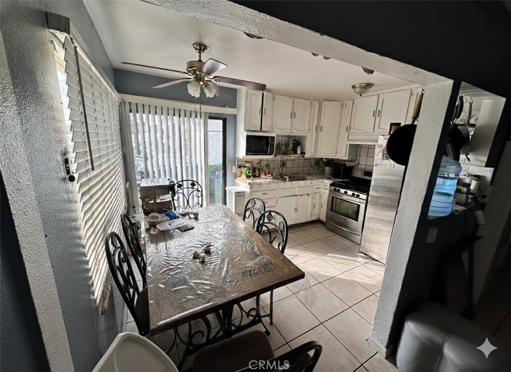 13947 Downey