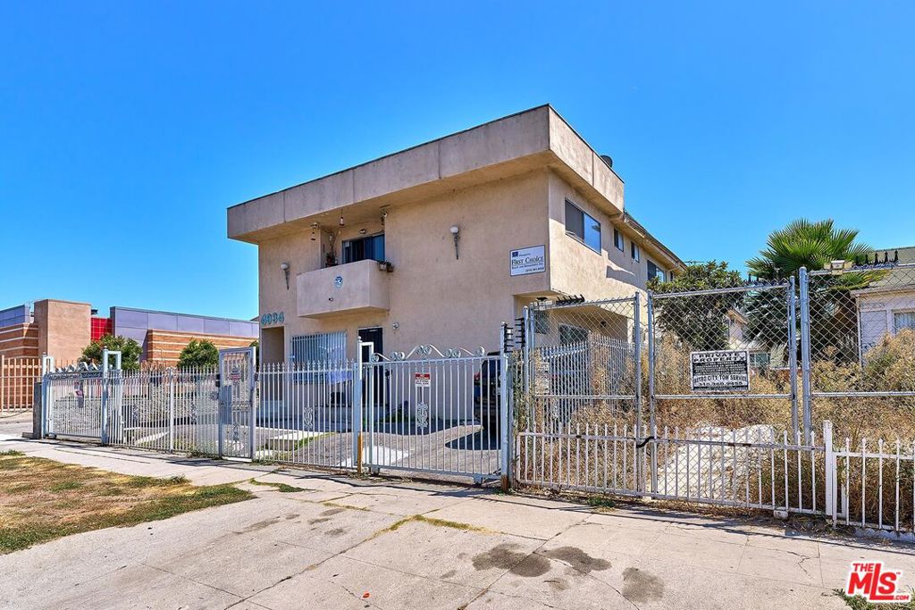 4934 Maplewood Avenue