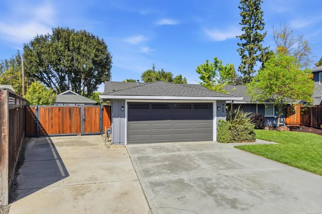 Photo of 968 Cherry Avenue, San Jose, CA 95126 (MLS # ML82040031)