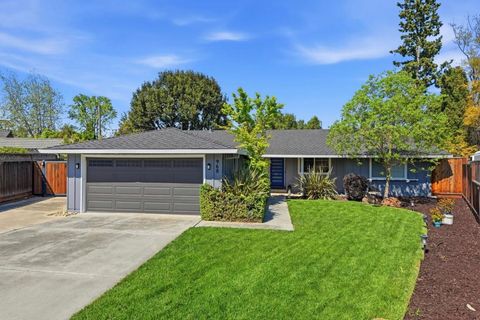 Photo of 968 Cherry Avenue, San Jose, CA 95126 (MLS # ML82040031)
