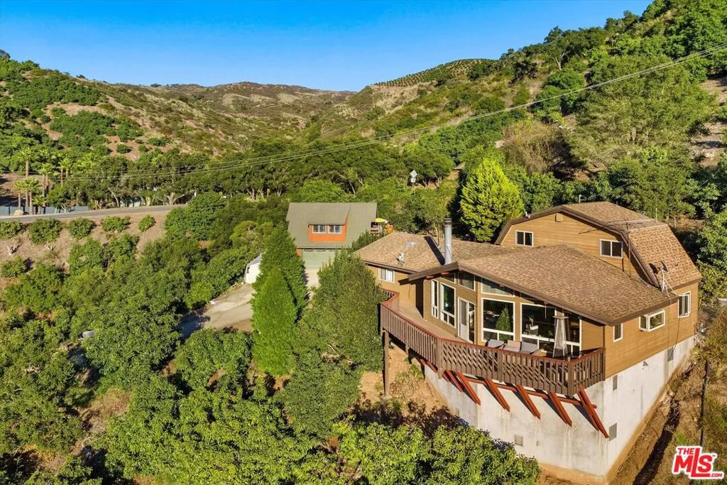 Ventura, California 93001, United States, 3 Bedrooms Bedrooms, ,2 BathroomsBathrooms,Residential,Active,183134