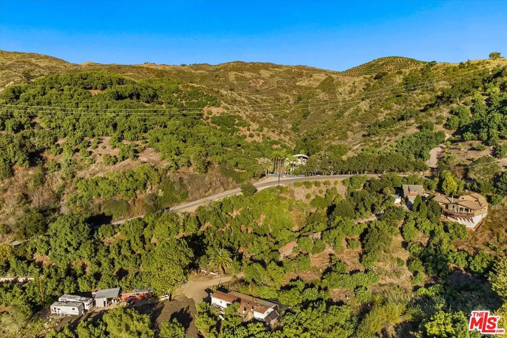 Ventura, California 93001, United States, 3 Bedrooms Bedrooms, ,2 BathroomsBathrooms,Residential,Active,183134