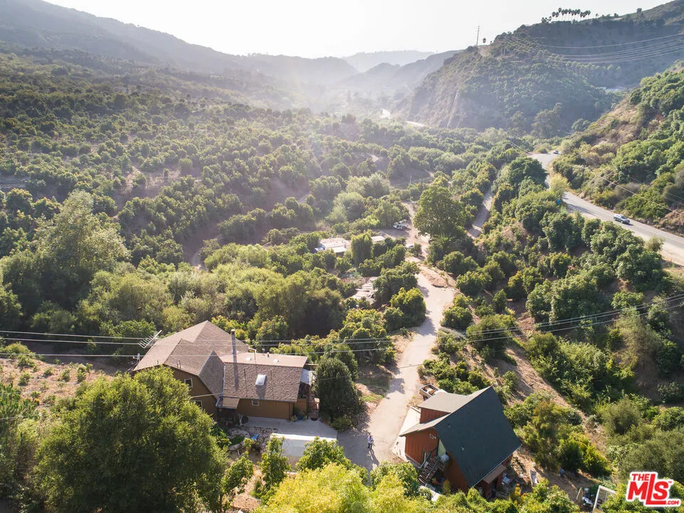 Ventura, California 93001, United States, 3 Bedrooms Bedrooms, ,2 BathroomsBathrooms,Residential,Active,183134