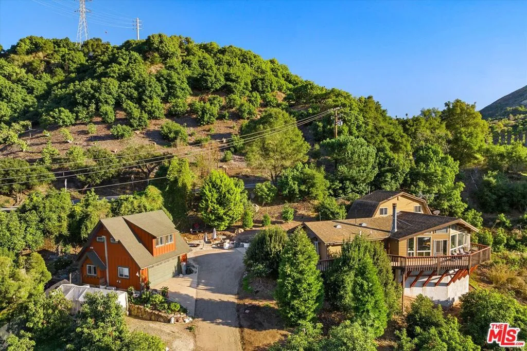 Ventura, California 93001, United States, 3 Bedrooms Bedrooms, ,2 BathroomsBathrooms,Residential,Active,183134