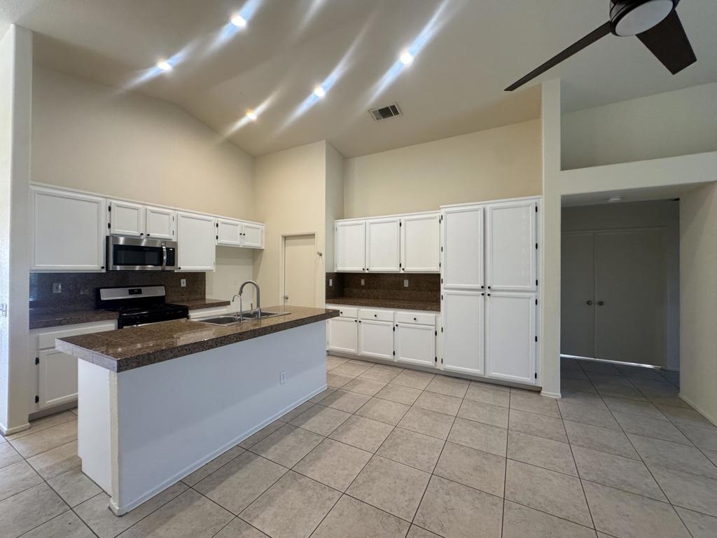 Desert Pride - Residential Lease