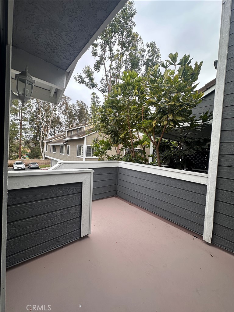 12 Abbey Lane 329