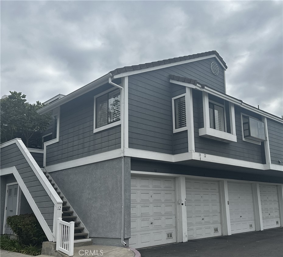 12 Abbey Lane 329