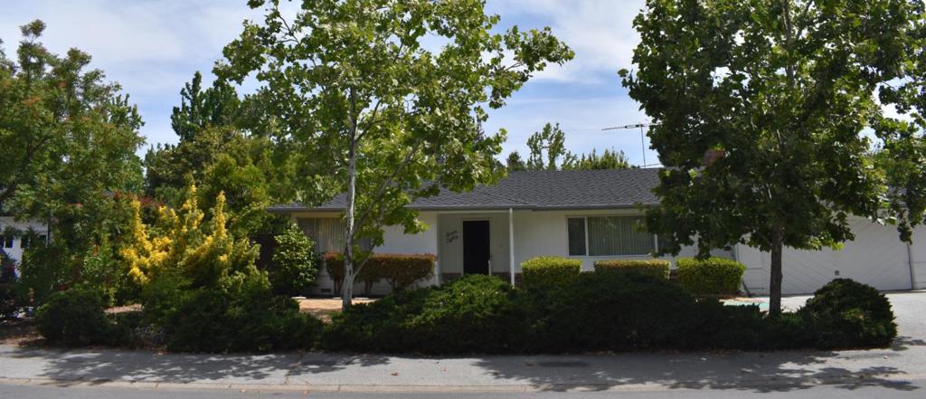 Large lot in prime location on one of the most desirable streets in Menlo Park. Great opportunity to build your dream home! Excellent Menlo Park schools: Oak Knoll Elementary School (K-5), Hillview Middle School (6-8) and Menlo-Atherton High School (buyer to verify eligibility). Property is occupied so please do not visit property without an appointment.