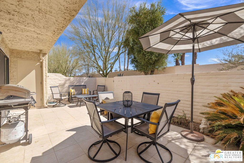 Photo of 2396 Los Coyotes Drive, Palm Springs, CA 92264 (MLS # 25597255PS)