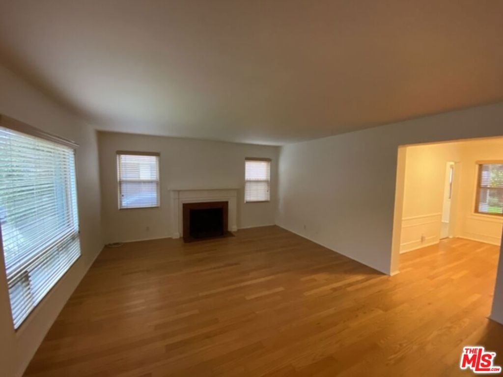 Photo of 1112 Greenacre Avenue, West Hollywood, CA 90046 (MLS # 25600895)