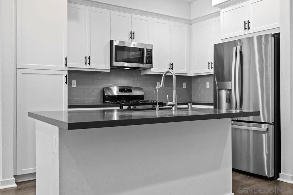 340 Waterbury Ct.
