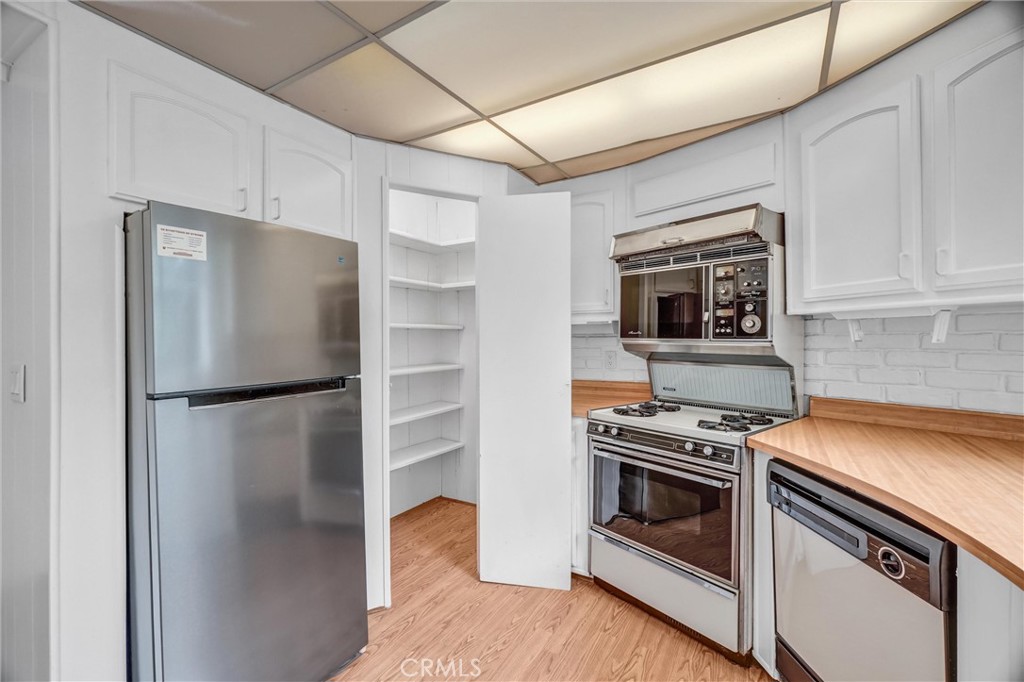 5200 Irvine Boulevard 11, Irvine CA 92620 - Photo 14