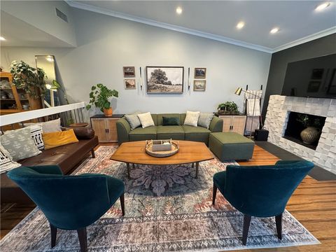 Photo of 10141 Valley Circle Boulevard #4, Chatsworth, CA 91311 (MLS # SR26060776)