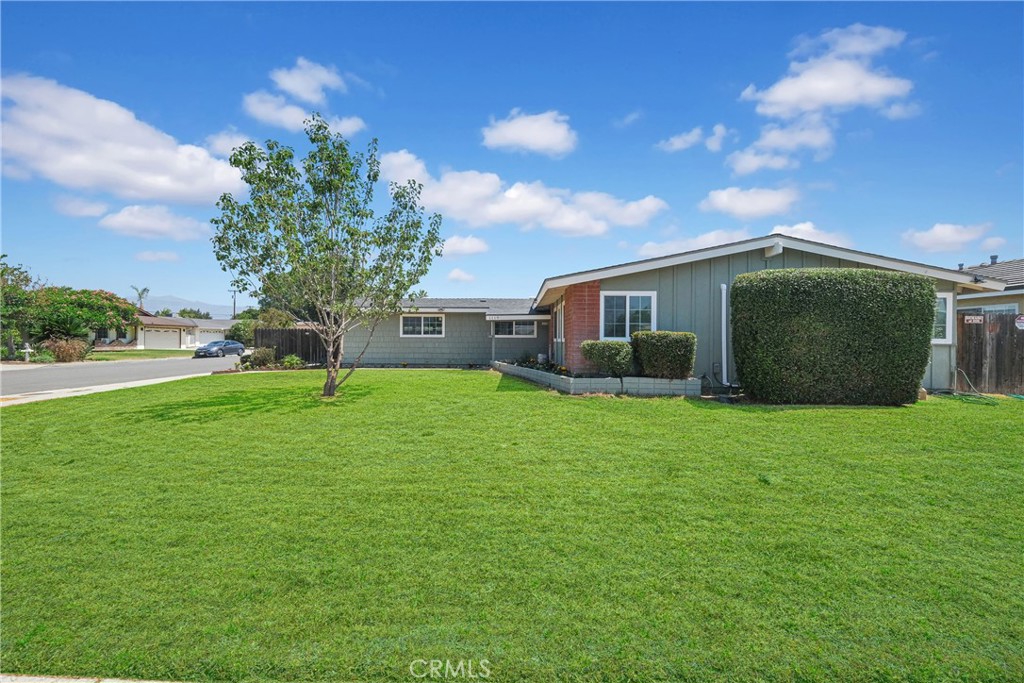 1119 W Merced Avenue