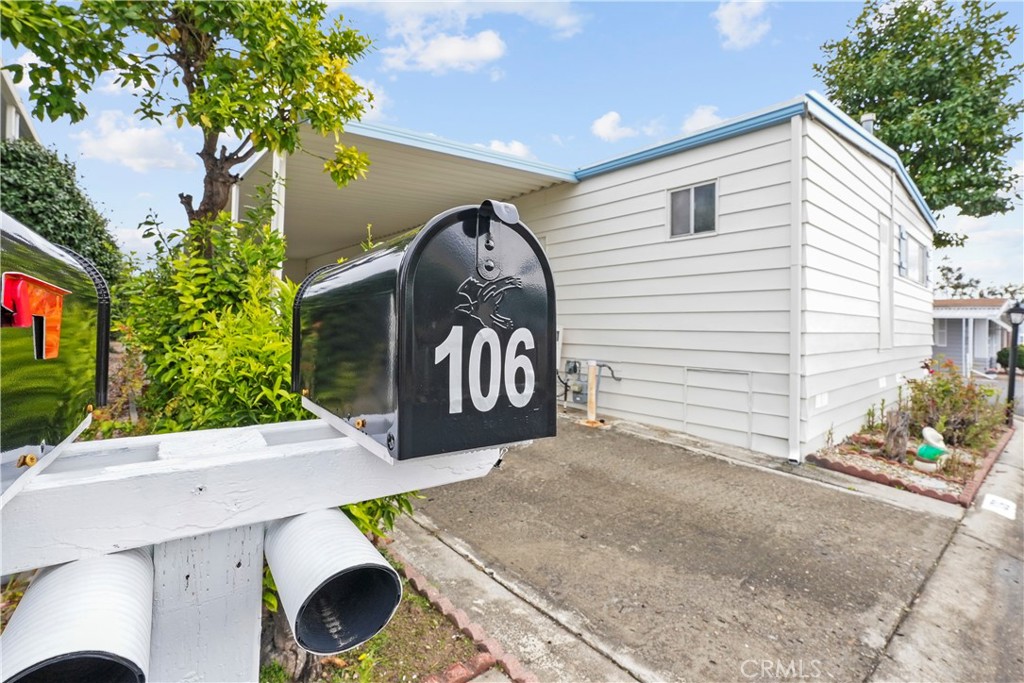 650 S Rancho Santa Fe Rd 106