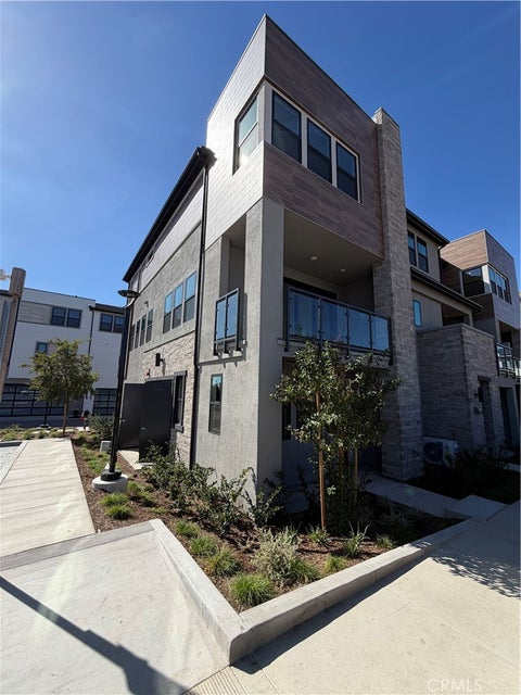 Photo of 128 Jack, Irvine, CA 92618 (MLS # OC26232217)