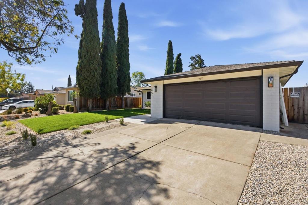 1951 Treewood Lane