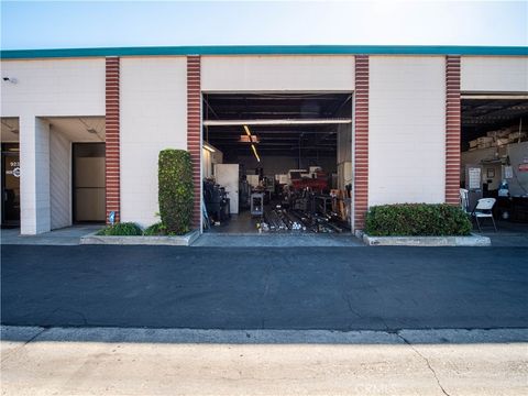Photo of 923 Central Avenue #K, Upland, CA 91786 (MLS # IG25245534)