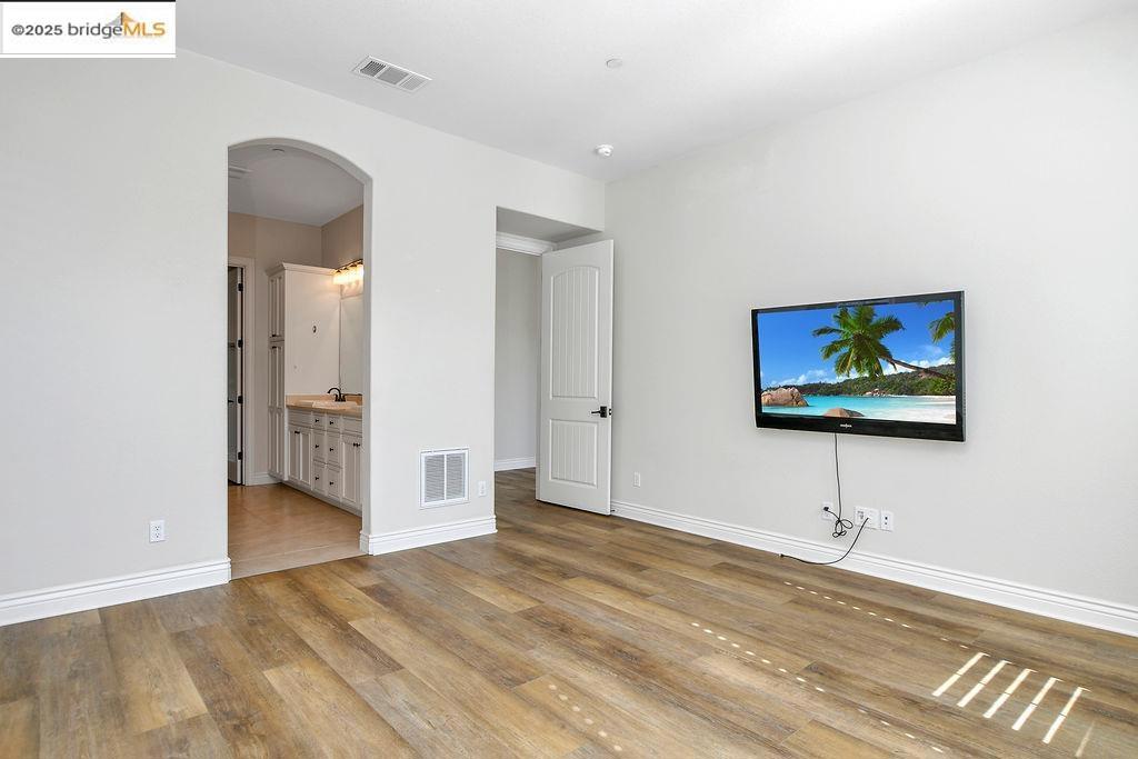 TRIVINE - Residential Lease