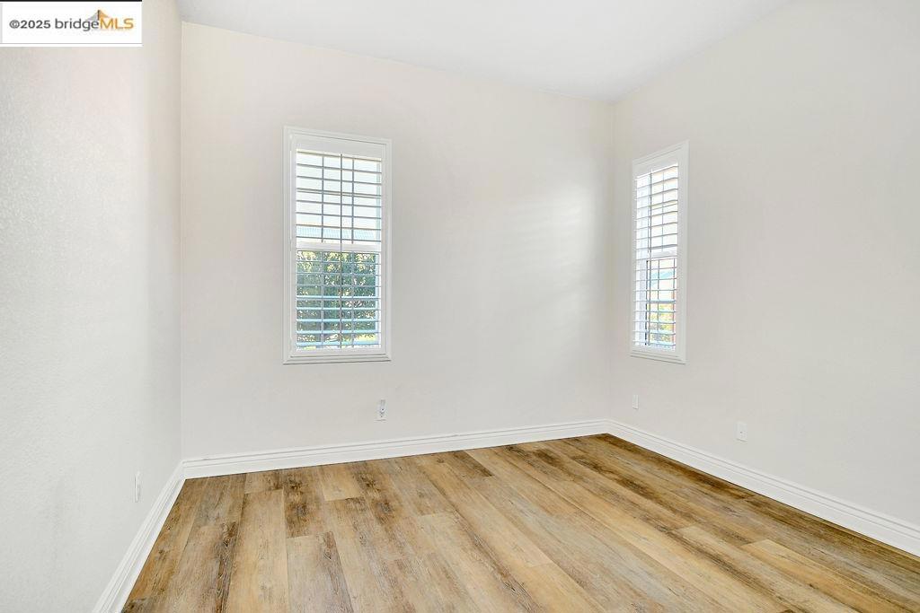 TRIVINE - Residential Lease