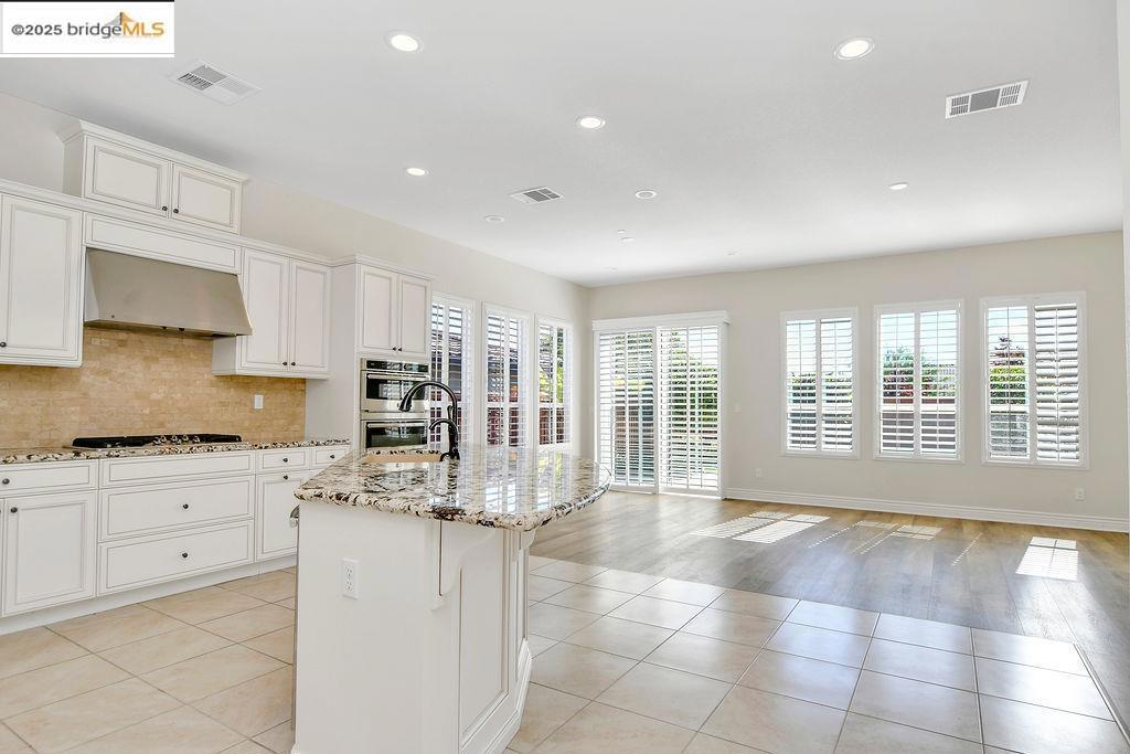 TRIVINE - Residential Lease