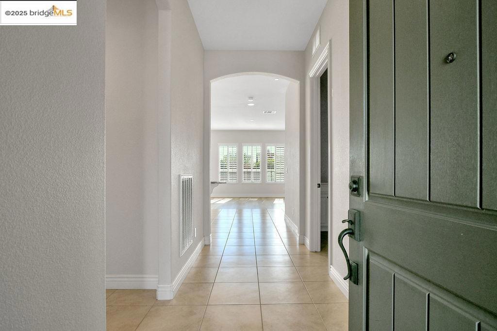 TRIVINE - Residential Lease