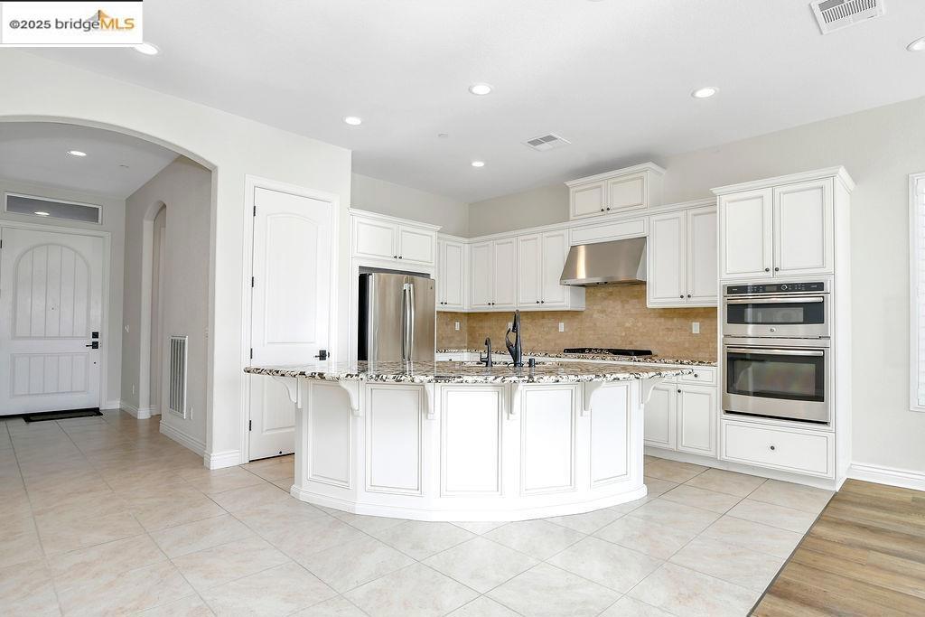 TRIVINE - Residential Lease