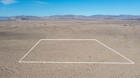 Photo of 1 2 Mile Road, 29 Palms, CA 92277 (MLS # 219139661DA)