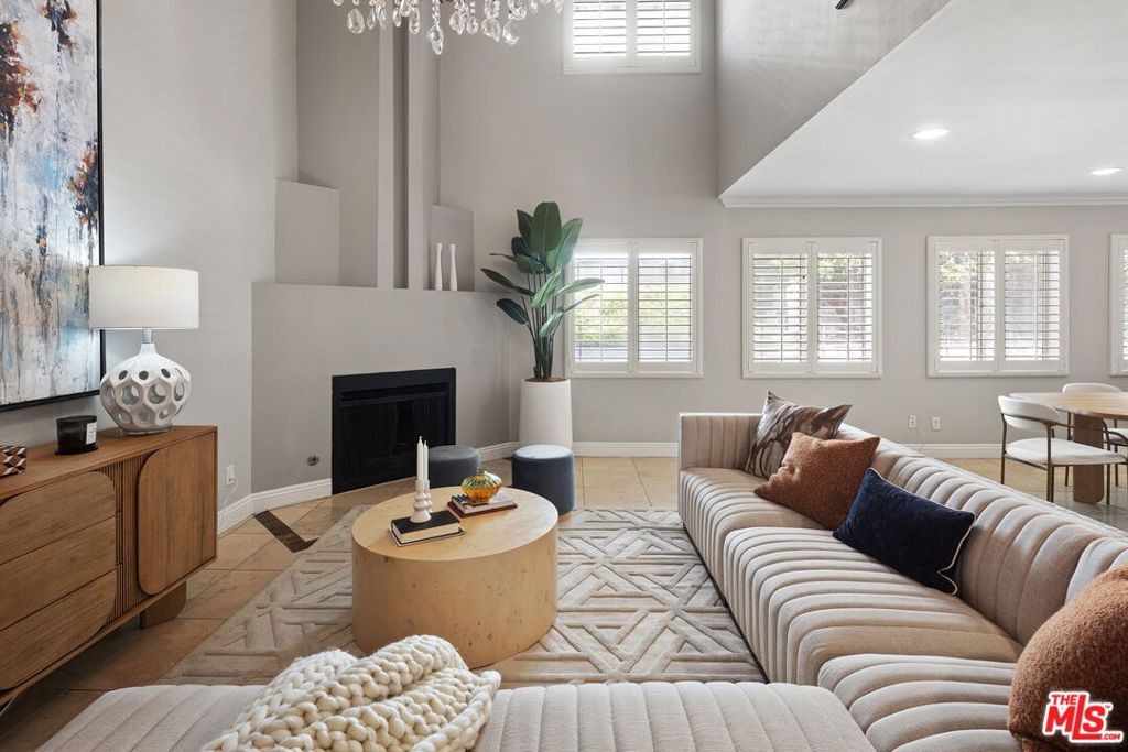 Properties 4 1234 Granville Avenue 4