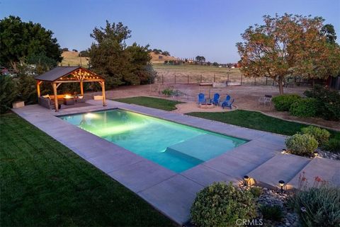 Tiny photo for 4220 N River Rd, Paso Robles, CA 93446 (MLS # NS26077555)